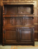 Lot 83 - A panelled oak tridarn