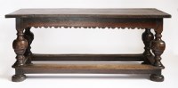 Lot 61 - An oak serving table