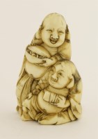 Lot 122 - A Japanese ivory netsuke