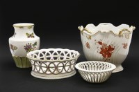 Lot 196 - Three Herend items: a jardiniere