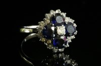 Lot 311 - A white gold