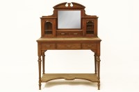 Lot 809 - An Edwardian mahogany dressing table