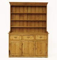 Lot 799 - A pine dresser