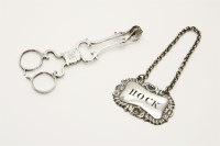 Lot 329 - A pair of Georgian silver scissor sugar nips