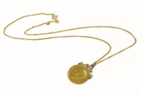 Lot 51 - A sovereign pendant