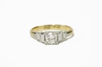 Lot 76 - A single stone diamond ring