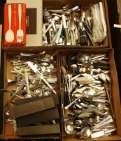 Lot 261 - A quantity of mixed modern