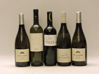 Lot 197 - Assorted to include: Cricova