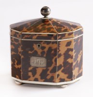 Lot 416 - A George III tortoiseshell decagonal tea caddy