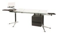 Lot 322 - A desk workstation