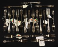 Lot 84 - The Bill Brown cutlery collection: 20 silver dessert forks. 32oz