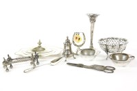 Lot 137 - A pierced silver basket