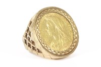 Lot 15 - A sovereign dated 1898