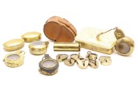 Lot 100 - A WWI Queen Mary brass gift tin