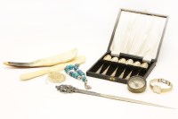 Lot 94 - A box of collector's items
