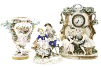Lot 327 - Mixed ceramics