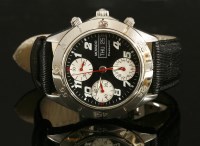Lot 549 - A gentlemen's stainless steel Movado Kingmatic Chronograph 84-G5-897