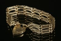 Lot 673 - A 9ct gold