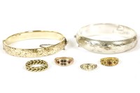 Lot 228 - A 9ct gold red and white paste stone ring
