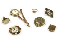 Lot 218 - A 9ct gold signet ring