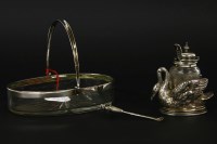 Lot 296 - An Elkington EPNS mustard pot