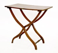 Lot 1041 - A hunting table