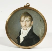 Lot 44 - A circular miniature of a gentleman