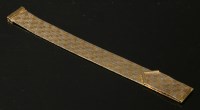 Lot 314 - A 9ct three colour gold jarretière bracelet