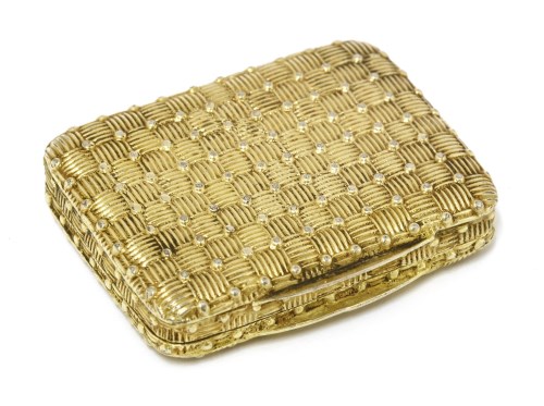 Lot 10 - A George III silver gilt vinaigrette