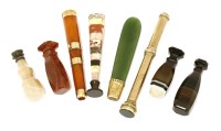 Lot 32 - Five agate handled desk seals