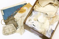 Lot 300 - Linen to include tablecloth