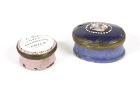 Lot 79 - A late 18th century English enamel patch box