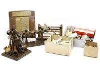 Lot 266 - Smoking items