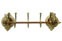 Lot 252 - A horse wall rack