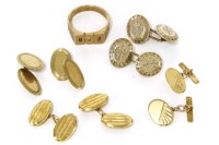 Lot 111 - A 9ct gold initial signet ring with textured shoulders