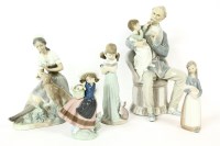 Lot 464 - A quantity of various Lladro figures