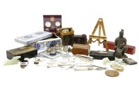 Lot 196 - A box of assorted collectables including a Chinese porcelain box and cover