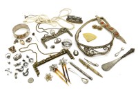 Lot 133 - A collection of costume jewellery