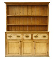 Lot 416 - An early 20th century pine dresser