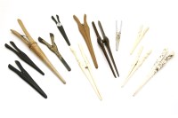Lot 90 - A collection of glove stretchers