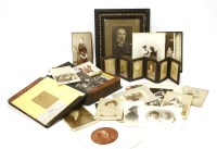 Lot 119 - Approximately 150 Photographs
