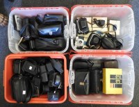 Lot 266 - A quantity of vintage and novelty cameras