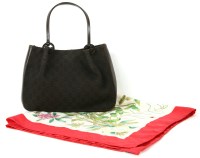 Lot 1080 - A Gucci shoulder bag