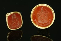 Lot 14 - A Georgian gold intaglio carved hardstone seal