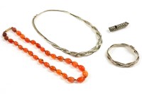Lot 114 - A collection of costume jewellery