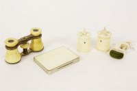 Lot 174 - An ivory clamp pin cushion