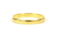 Lot 54 - A 22ct gold wedding ring