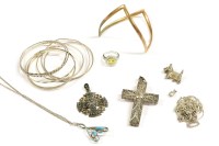 Lot 195 - A collection of costume jewellery