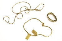 Lot 8 - A gold three row brick link ring