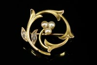 Lot 487 - An Art Nouveau gold